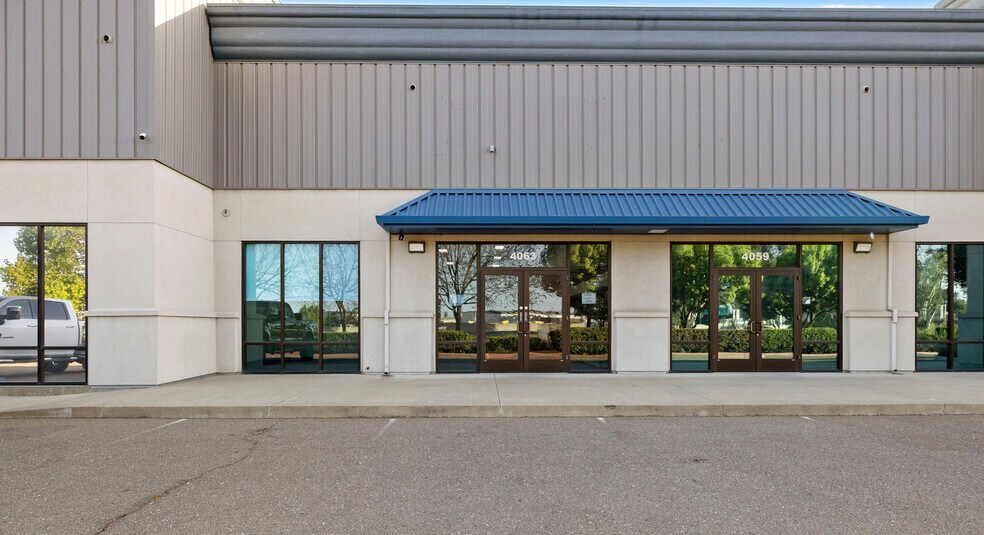 More Photos Of 4063 E. Calloway Court, Stockton Showroom For Lease