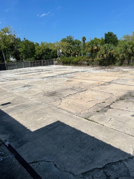 More Photos Of 507 Loomis Ave, Daytona Beach Industrial For Sale