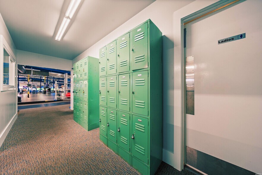 More Photos Of , Hot Springs General Retail For Sale