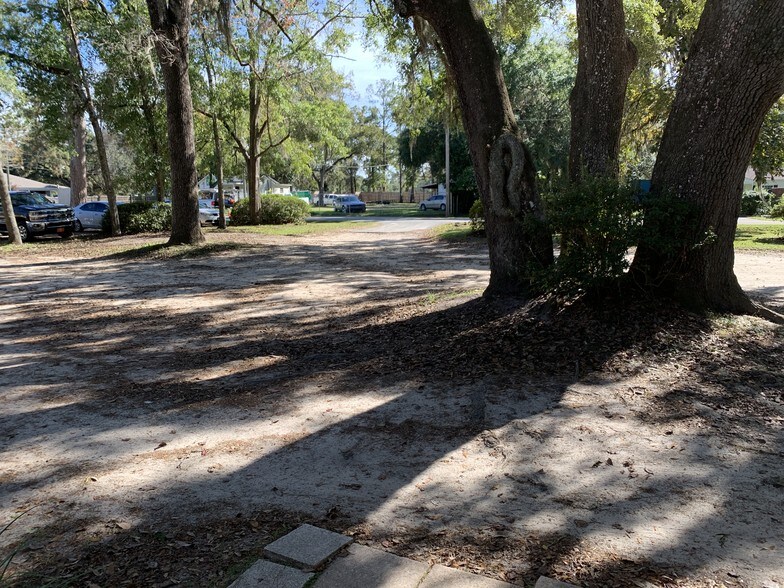 More Photos Of 1906 Talpeco Rd, Tallahassee Daycare Center For Sale