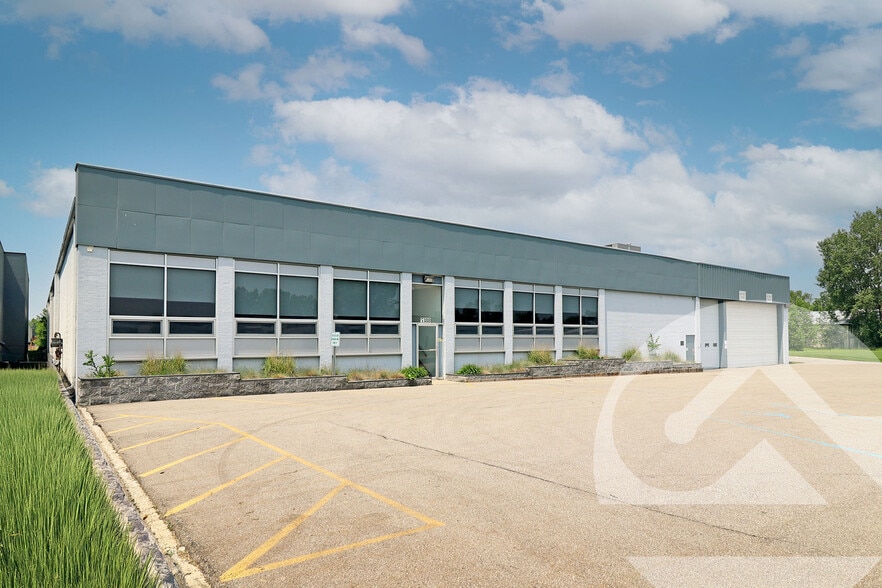 Primary Photo Of 5388 Hill 23 Dr, Flint Warehouse For Lease