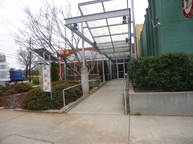 More Photos Of 619-647 E College Ave, Decatur Freestanding For Lease