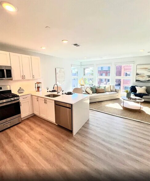 More Photos Of 168 Emmet St, Newark Apartments For Sale