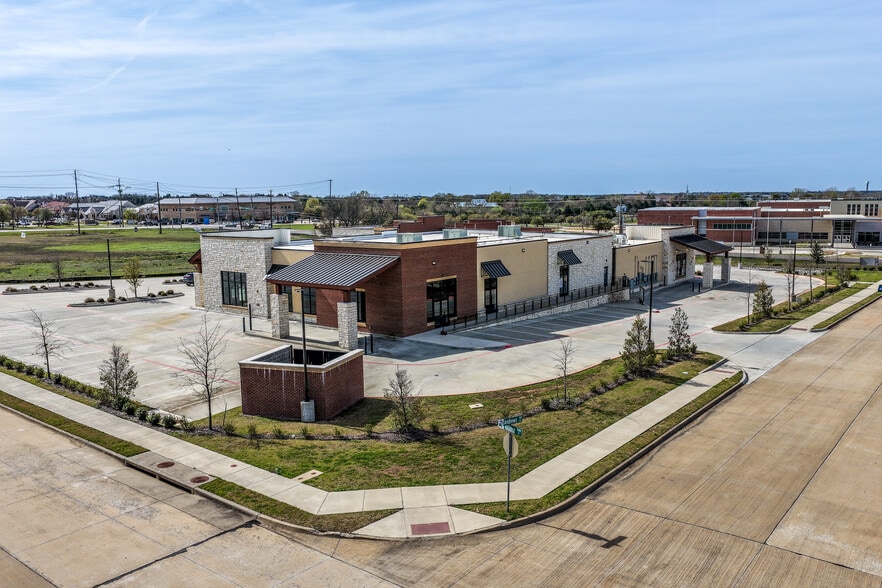 More Photos Of 6601 Horizon Rd, Heath General Retail For Lease