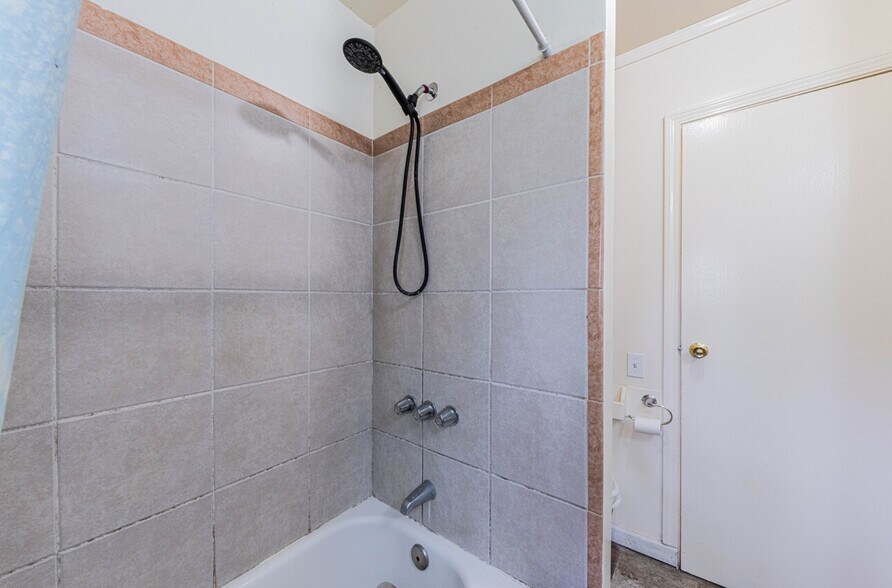 More Photos Of 10050 Reese Cir, Prunedale Warehouse For Sale