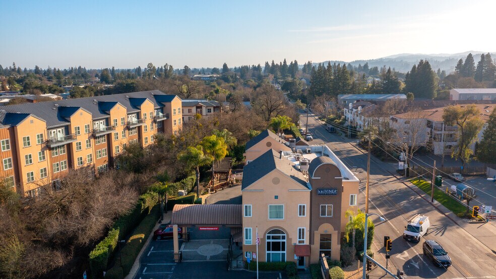 Primary Photo Of 178 Dry Creek Rd, Healdsburg Hotel For Sale
