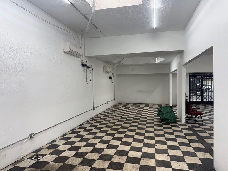 More Photos Of 727 Atlantic Blvd, East Los Angeles Storefront Retail Office For Sale