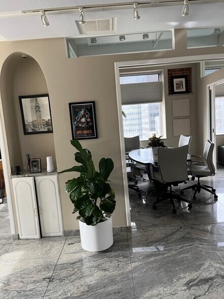 More Photos Of 1601 Arapahoe St, Denver Office For Lease