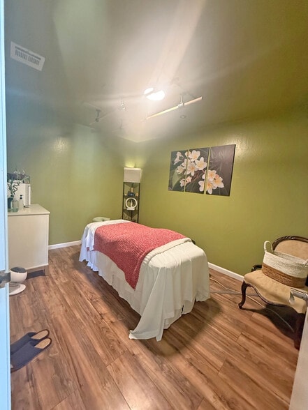 More Photos Of 7106 Bodega Ave, Sebastopol Storefront For Sale