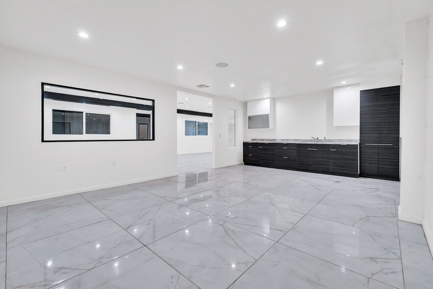 More Photos Of 8100 Electric Ave, Stanton Warehouse For Sale