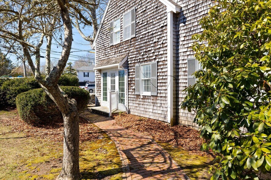 Primary Photo Of 15 Simpson Ln, Falmouth Office For Sale