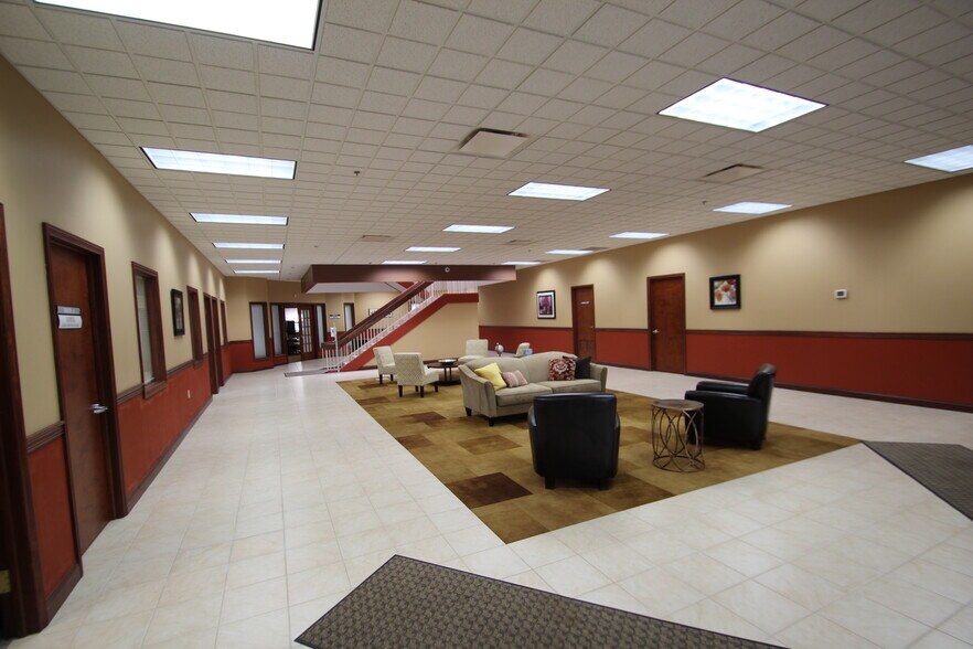 More Photos Of 2888 Nationwide Pky, Brunswick Light Manufacturing For Lease