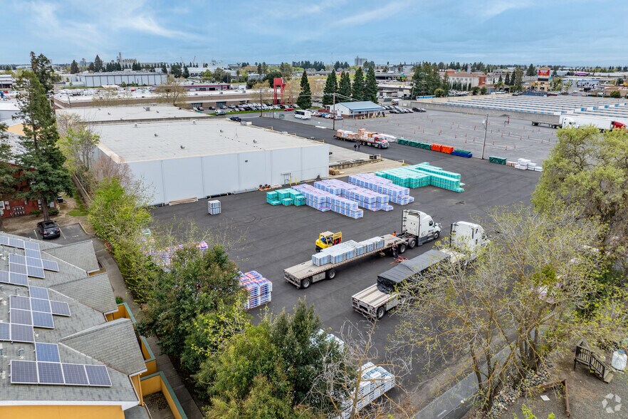 More Photos Of 2510 Evergreen Ave, West Sacramento Distribution For Sale