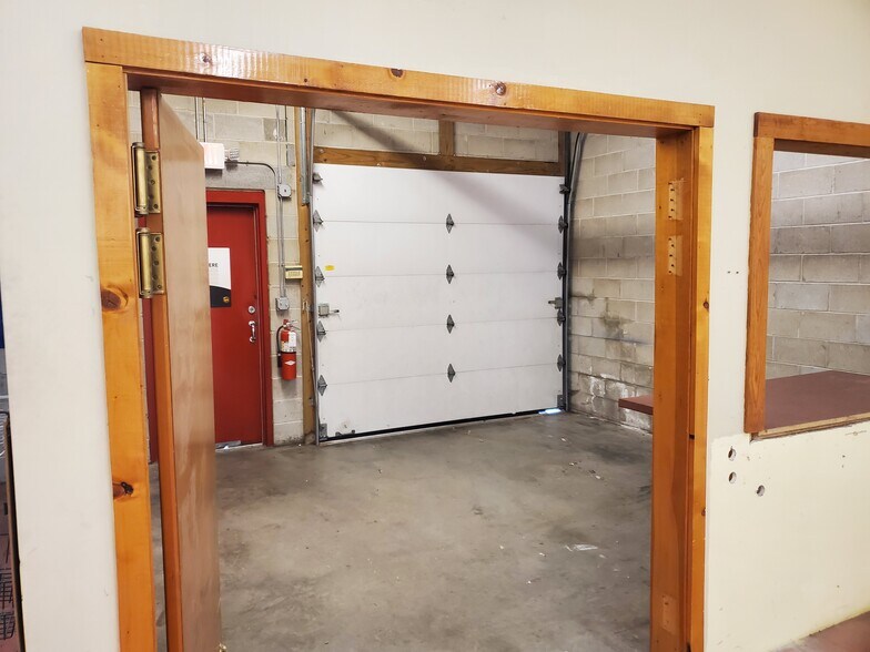 More Photos Of 44 Main St, Farmingdale Storefront For Lease