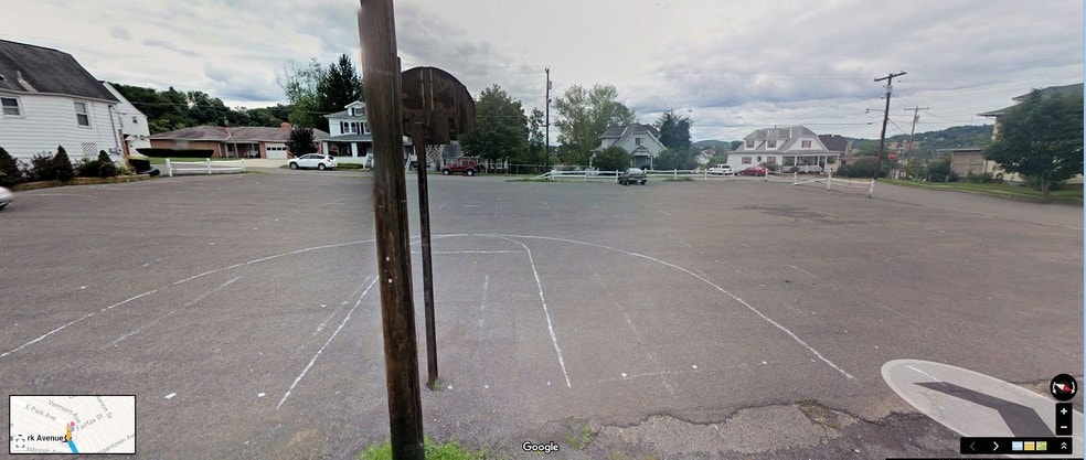 More Photos Of 801 E Park Ave, Fairmont Storefront For Sale