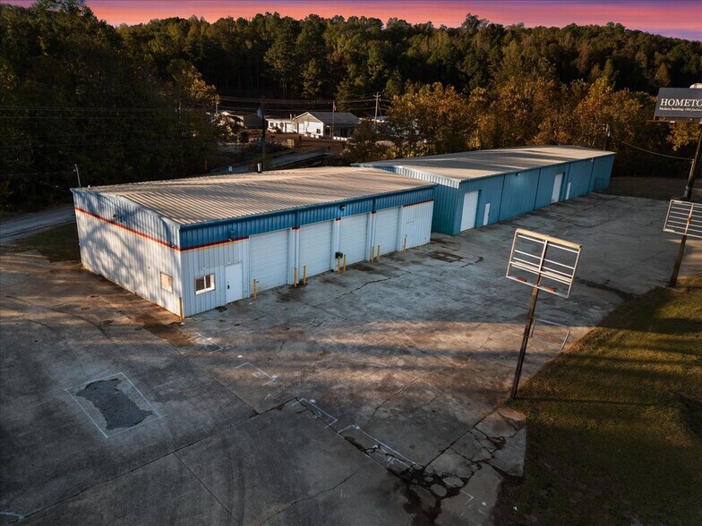 More Photos Of 13605-13609 State Highway 75, Remlap Service For Sale