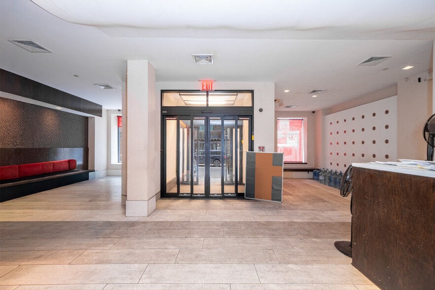 More Photos Of 129 W 46th St, New York Hotel For Sale