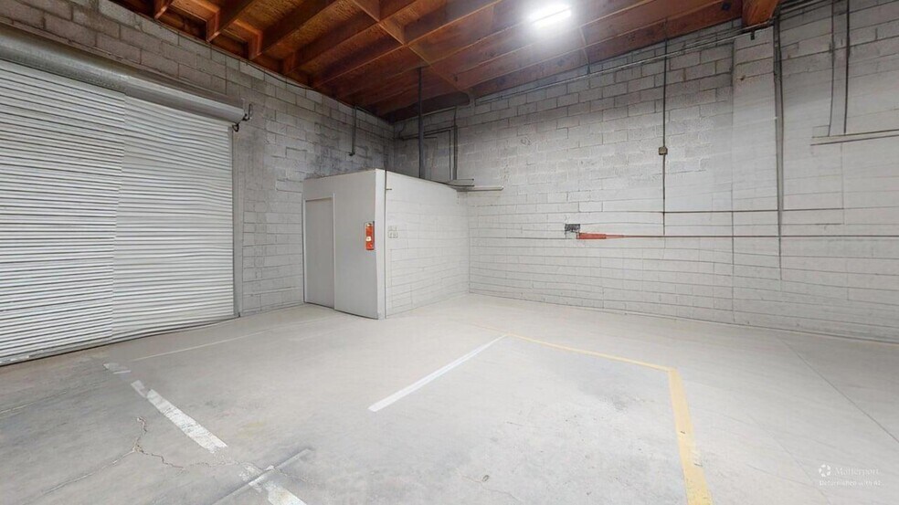 More Photos Of 1821 E Madison St, Phoenix Manufacturing For Sale