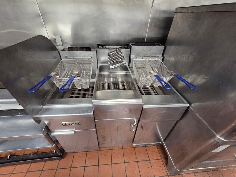 More Photos Of 107 W Coal Ave, Gallup Restaurant For Sale