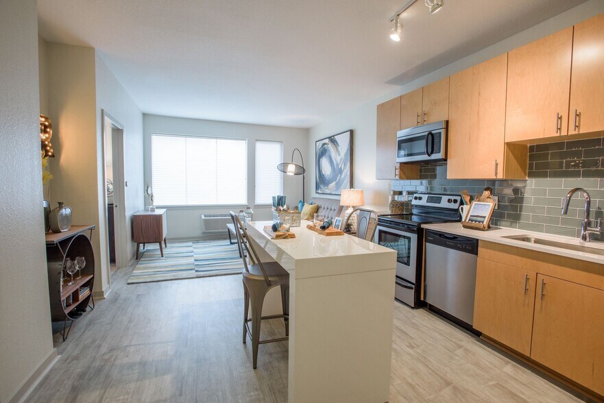More Photos Of 2424-2434 W Caithness Pl, Denver Apartments For Lease