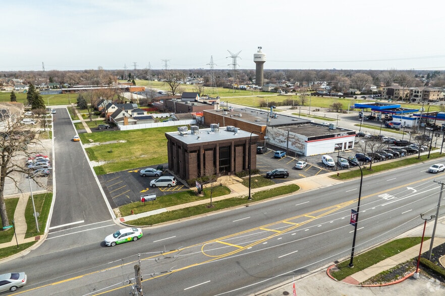 More Photos Of 8233 S Harlem Ave, Bridgeview Medical For Lease