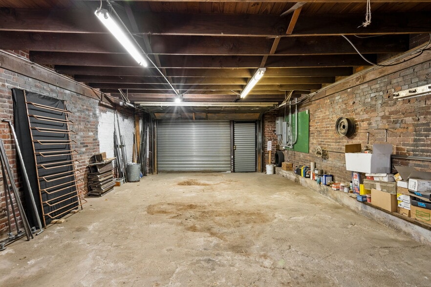 More Photos Of 3547 Kensington Ave, Philadelphia General Retail For Sale