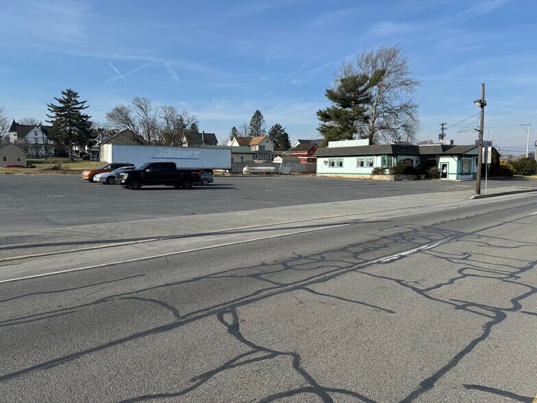 More Photos Of 780 Route 41, Gap General Retail For Sale