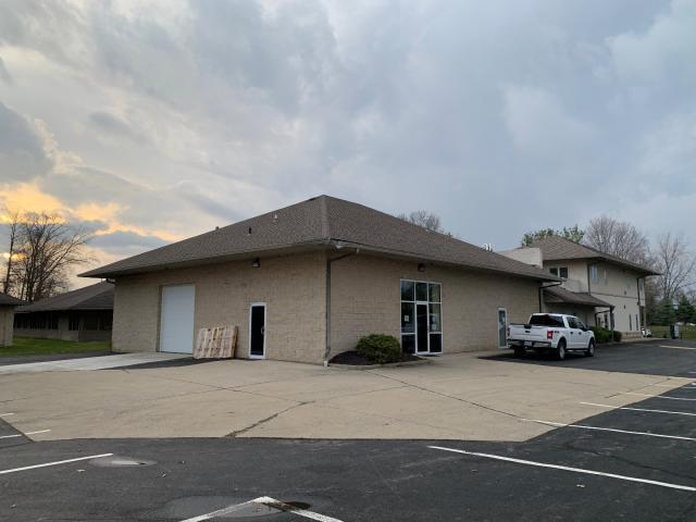 More Photos Of 171 Green Meadows Dr S, Lewis Center Office Residential For Sale