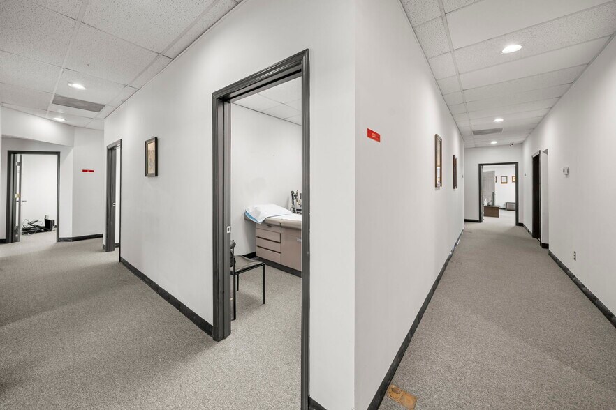 More Photos Of 1414 Ellen St, Monroe Medical For Sale