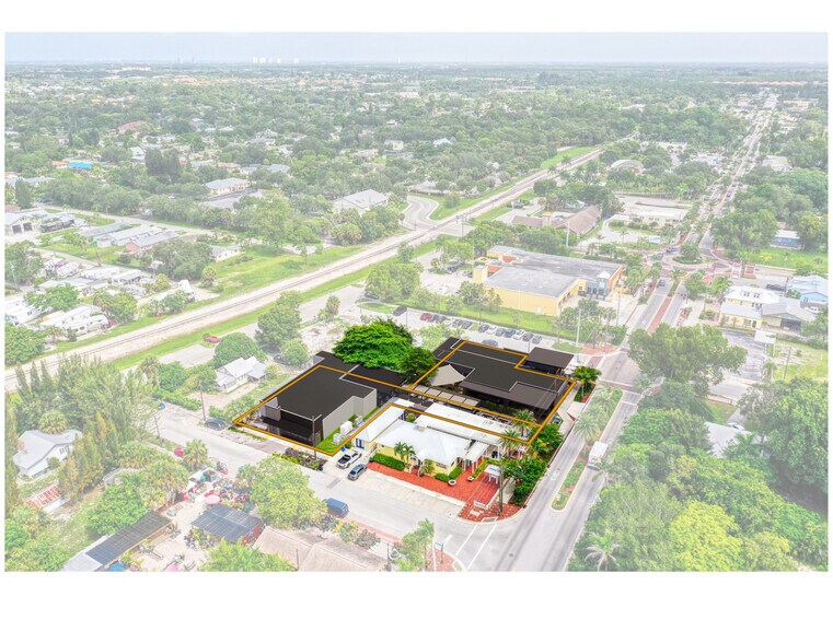 Primary Photo Of 27548 Old Us-41 Rd, Bonita Springs Restaurant For Lease