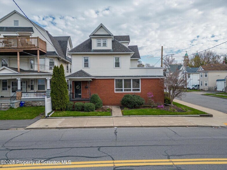 More Photos Of 1131 Pittston Ave, Scranton Funeral Home For Sale