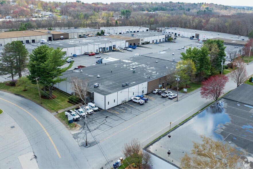 More Photos Of 2 B St, Auburn Warehouse For Lease
