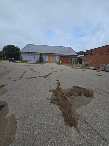 More Photos Of 935 W M-36, Pinckney Schools For Sale