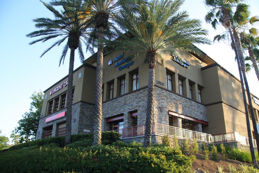 Primary Photo Of 26831 Aliso Creek Rd, Aliso Viejo Storefront Retail Office For Lease