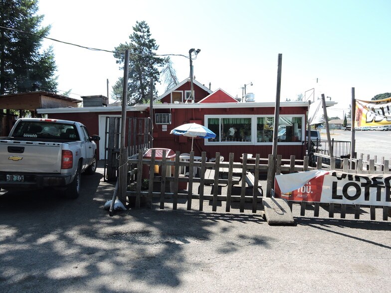 More Photos Of 39128 Dexter Rd, Dexter Restaurant For Sale