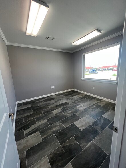 More Photos Of 2743 Smith Ranch Rd, Pearland Loft Creative Space For Sale