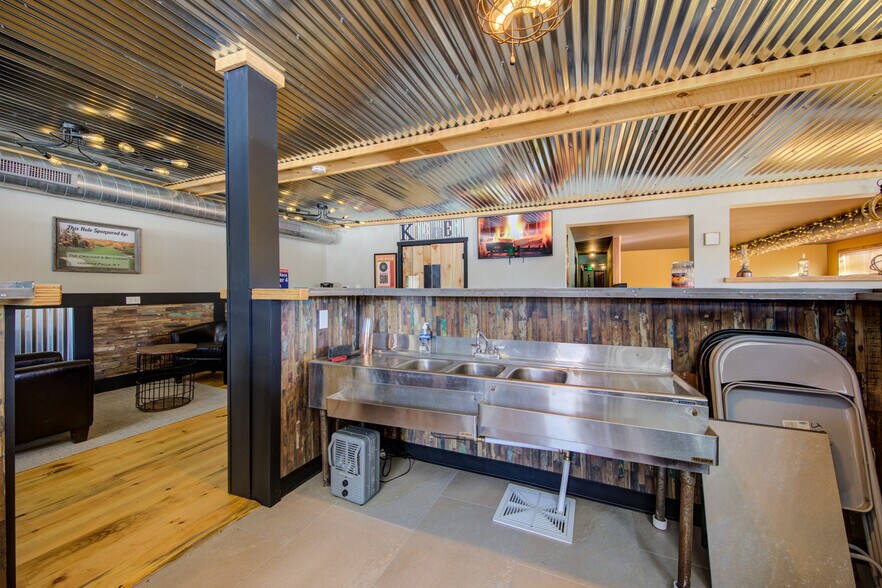 More Photos Of 2930 Rt 43, Averill Park Restaurant For Sale