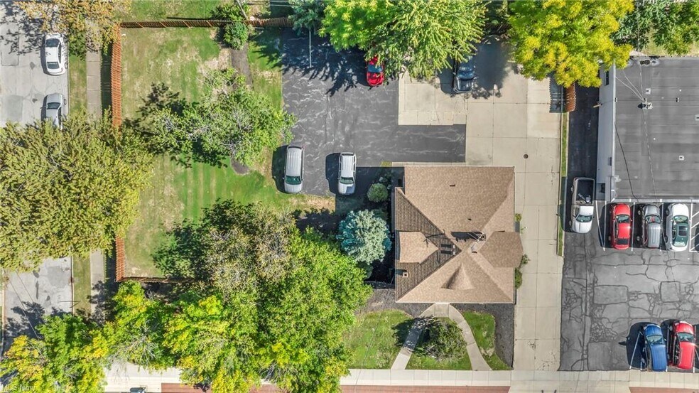 More Photos Of 881 E 222nd St, Euclid Office Residential For Sale