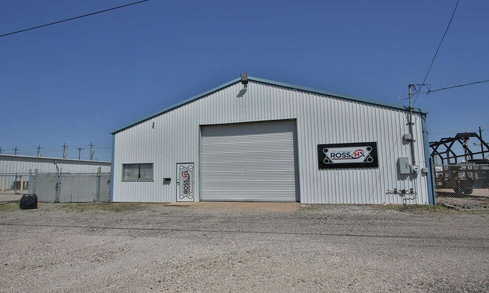 Primary Photo Of 125-A 20th St S, Texas City Warehouse For Lease