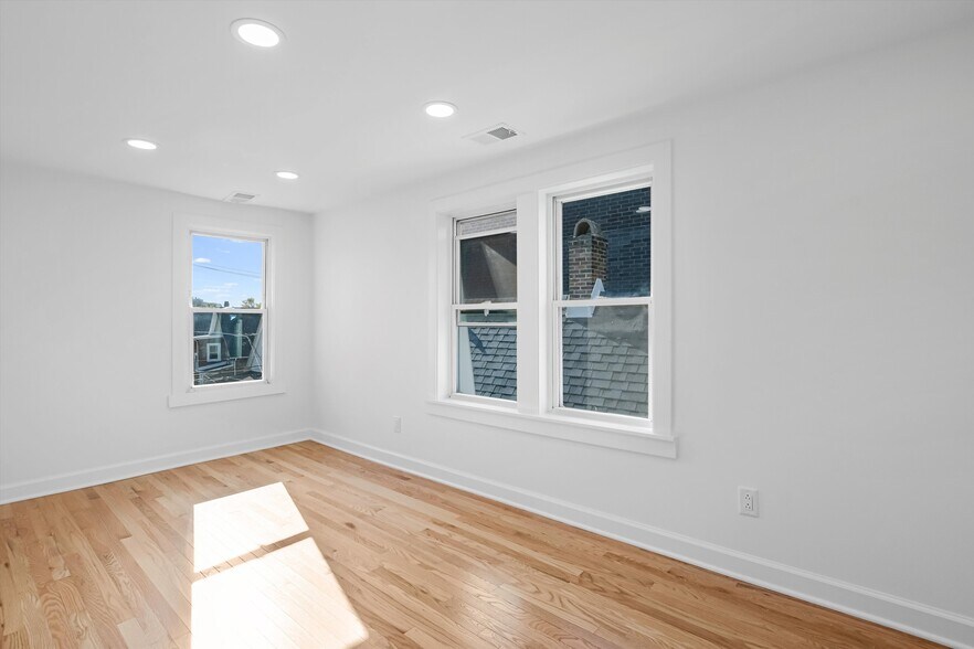 More Photos Of 2617 W Fullerton Ave, Chicago Storefront Retail Residential For Sale