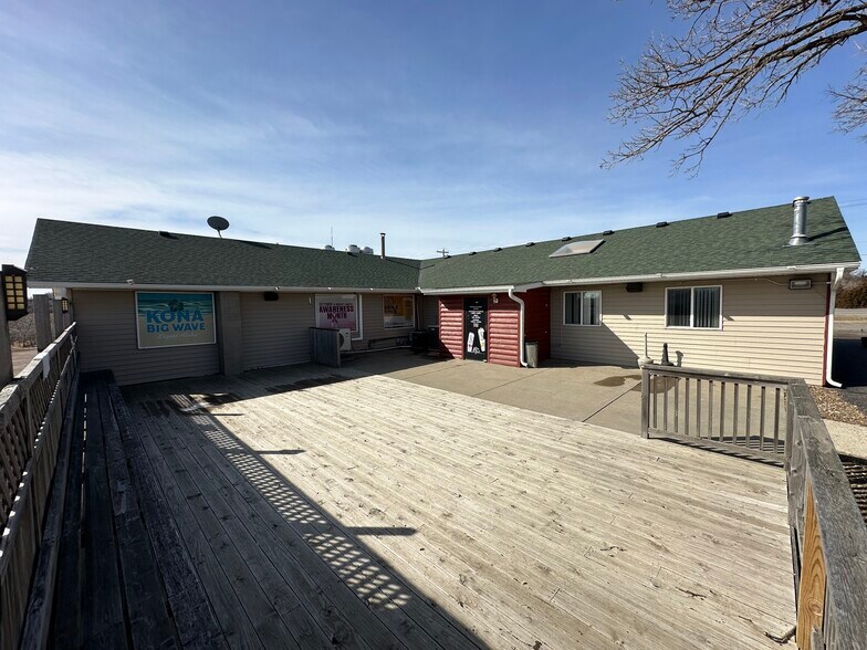 More Photos Of 10480 State Highway 24 NW, Annandale Restaurant For Sale