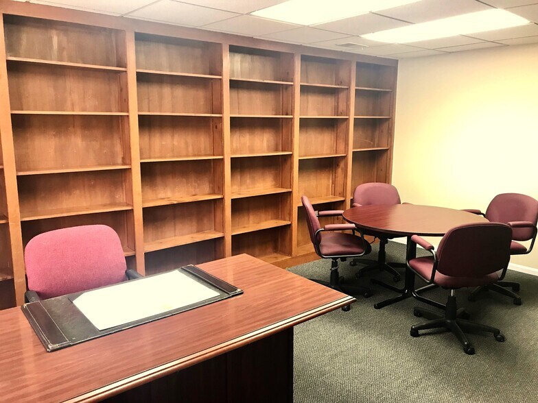 More Photos Of 4920 Reed Rd, Columbus Loft Creative Space For Lease