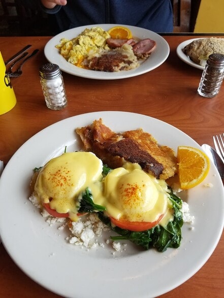 More Photos Of 704-706 Broadway, Somerville Storefront For Sale