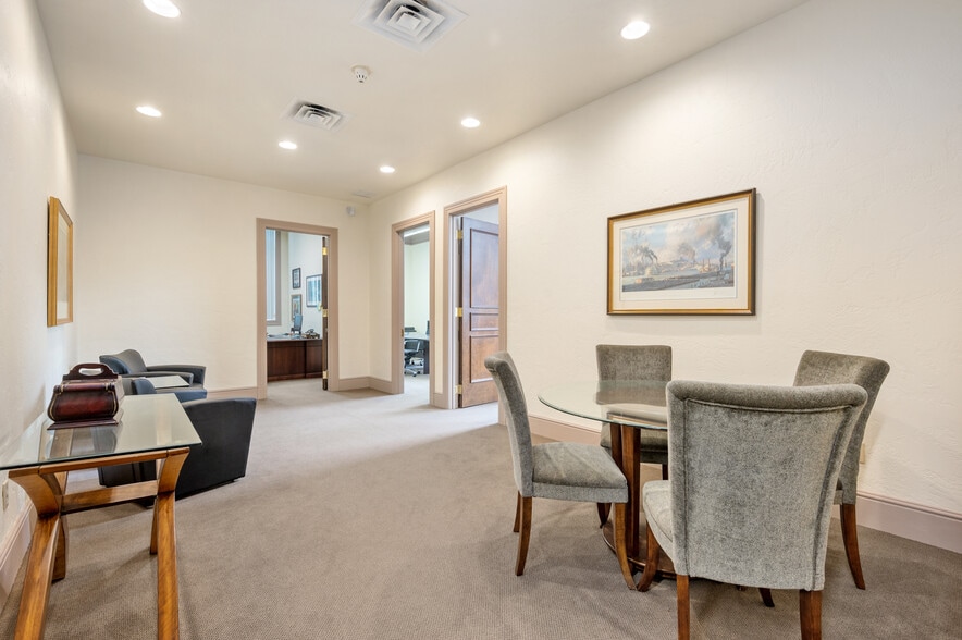 More Photos Of 820 Evergreen Ave, Pittsburgh Office For Lease