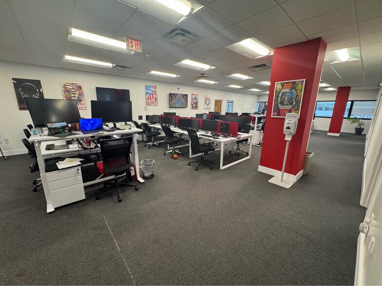 More Photos Of 1451 W Cypress Creek Rd, Fort Lauderdale Office For Lease