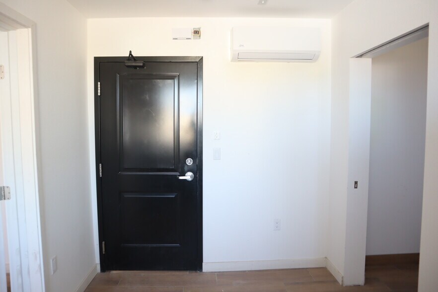 More Photos Of 7415 S Main St, Los Angeles Apartments For Sale