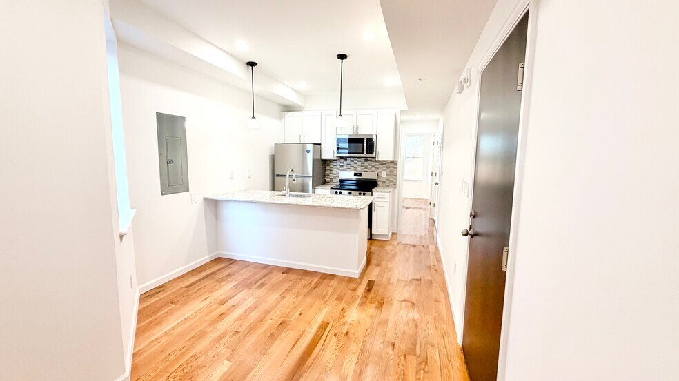 More Photos Of 5352 Cedar Ave, Philadelphia Apartments For Sale