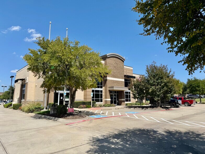 More Photos Of 3120 Justin Rd, Highland Village General Retail For Sale