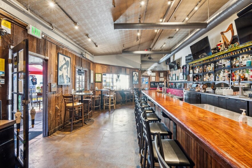 More Photos Of 460 - 464 1st St E, Sonoma General Retail For Sale