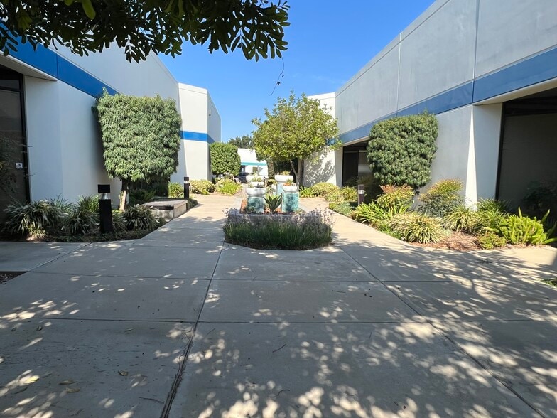 More Photos Of 5148 Commerce Ave, Moorpark Unknown For Lease